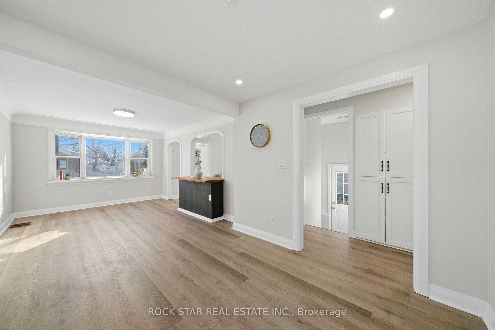 86 East 38th Street photo 7