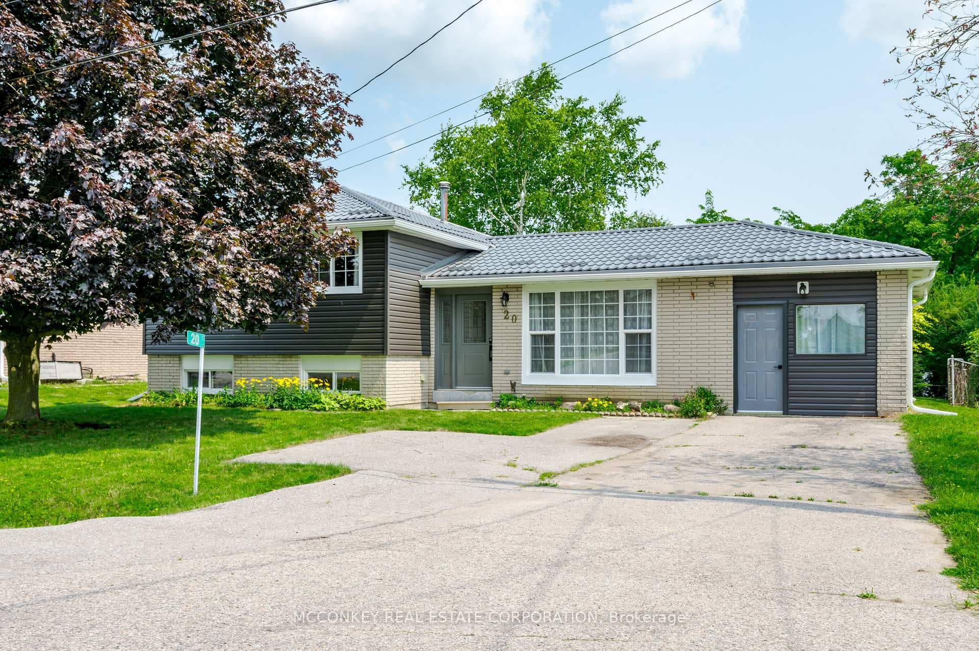 20 Orchard Drive photo 3