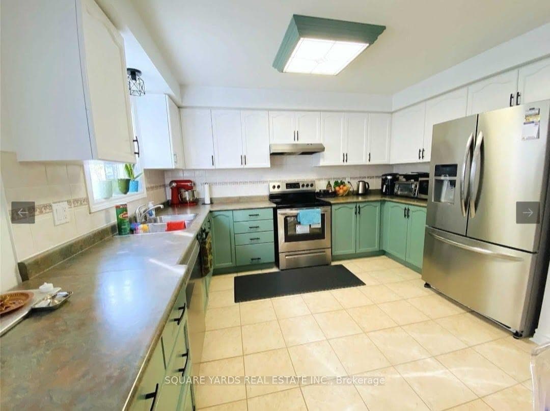 23 Huntington Drive photo 4