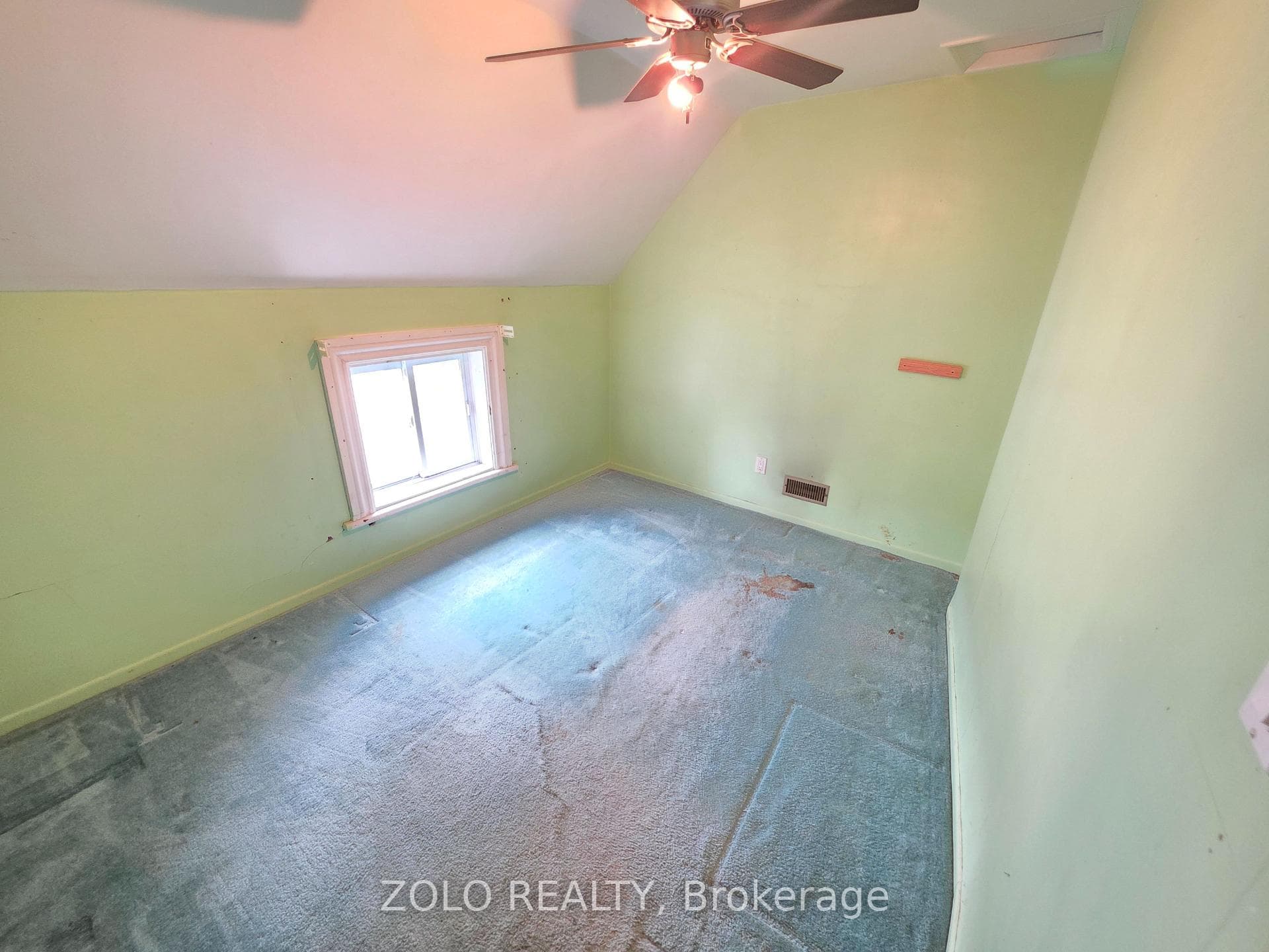 36 Timothy Avenue photo 25