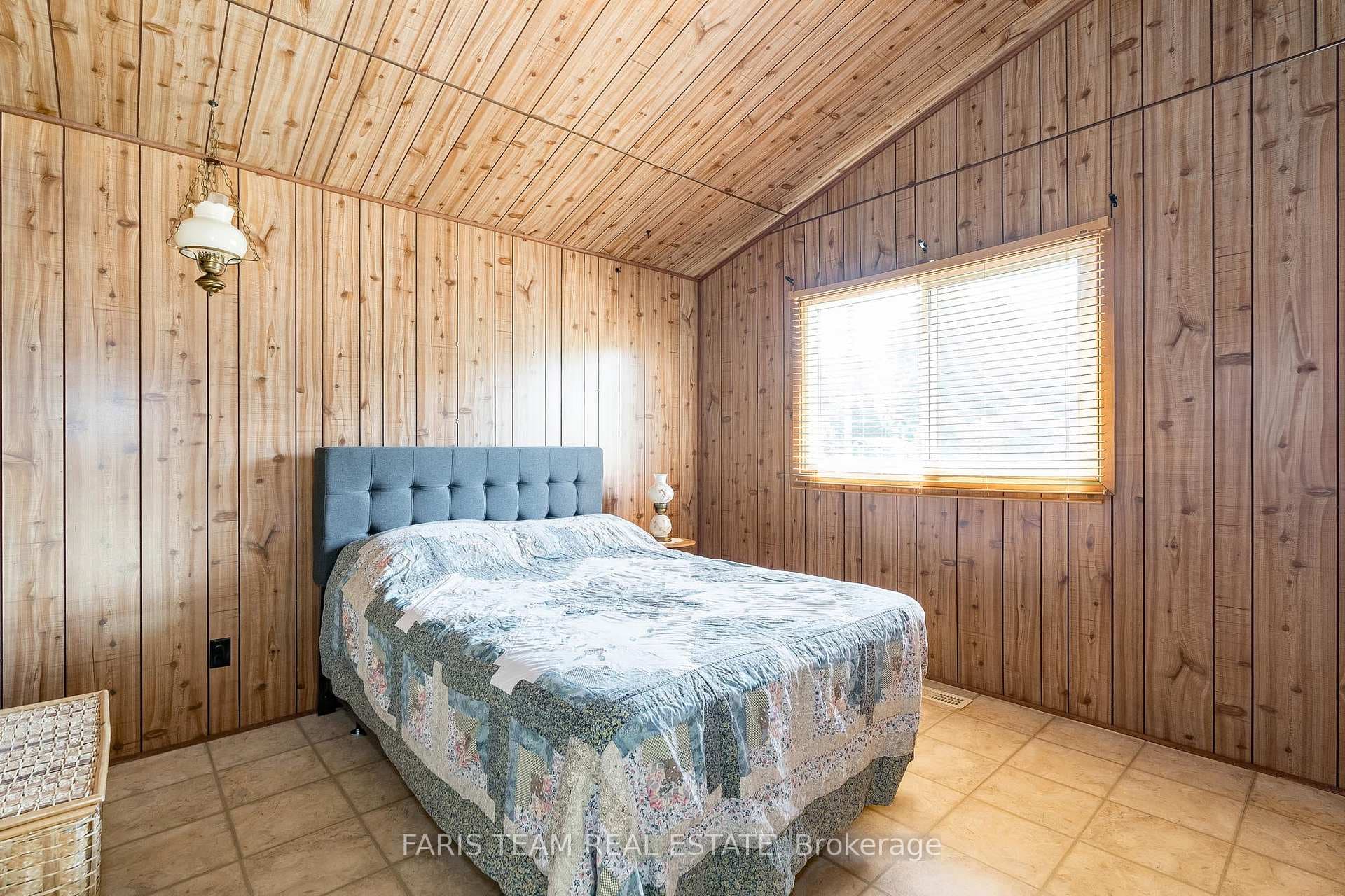129 Moreau Parkway photo 11