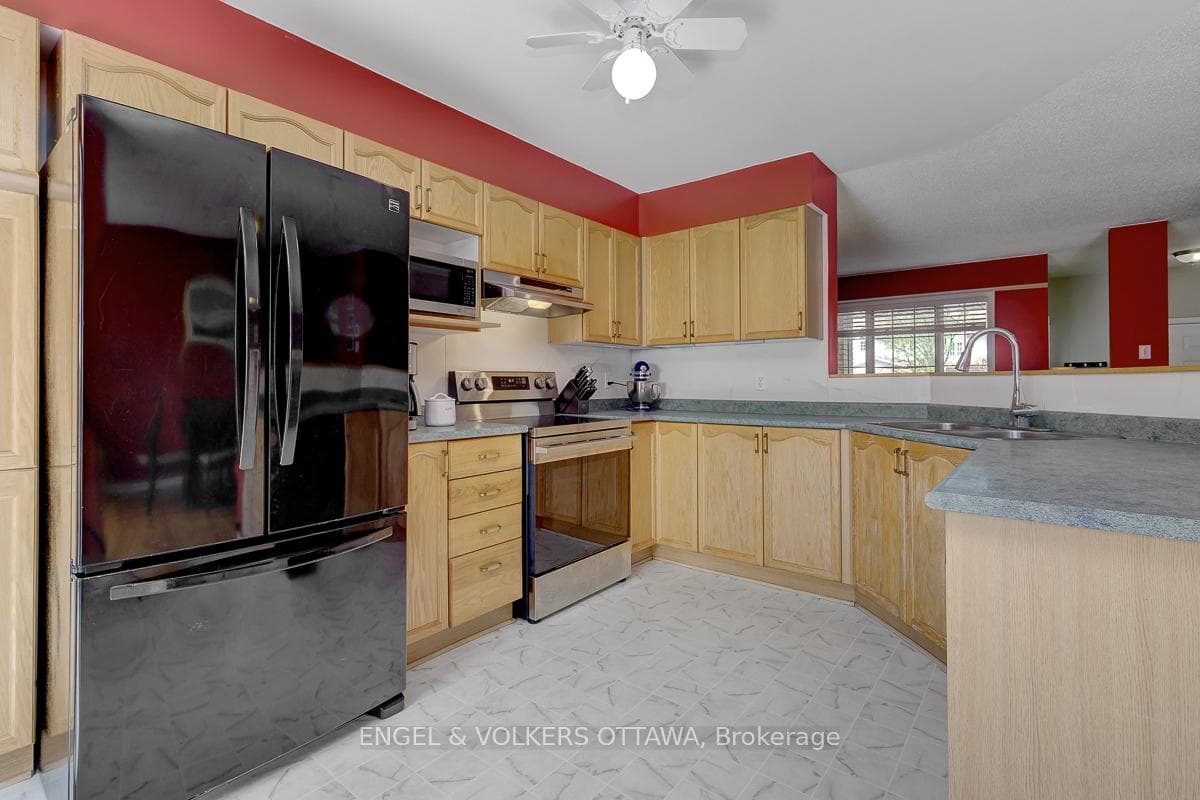 88 Kincardine Drive photo 14