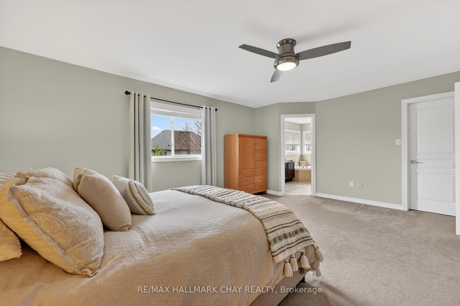 12 Orleans Avenue photo 23