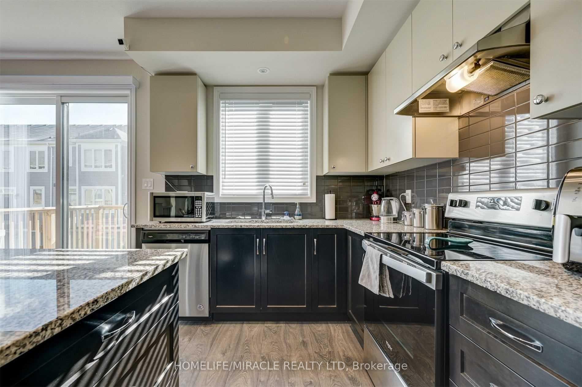 16 Hibiscus Lane photo 25