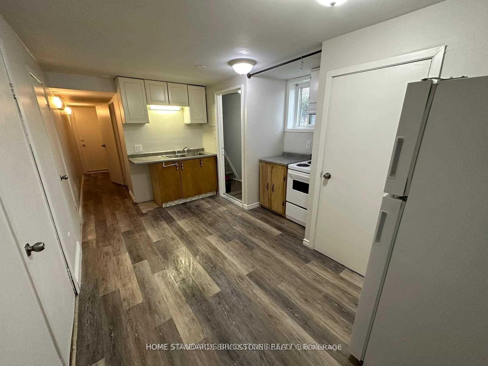 137 Durham (Basement) Street photo 6