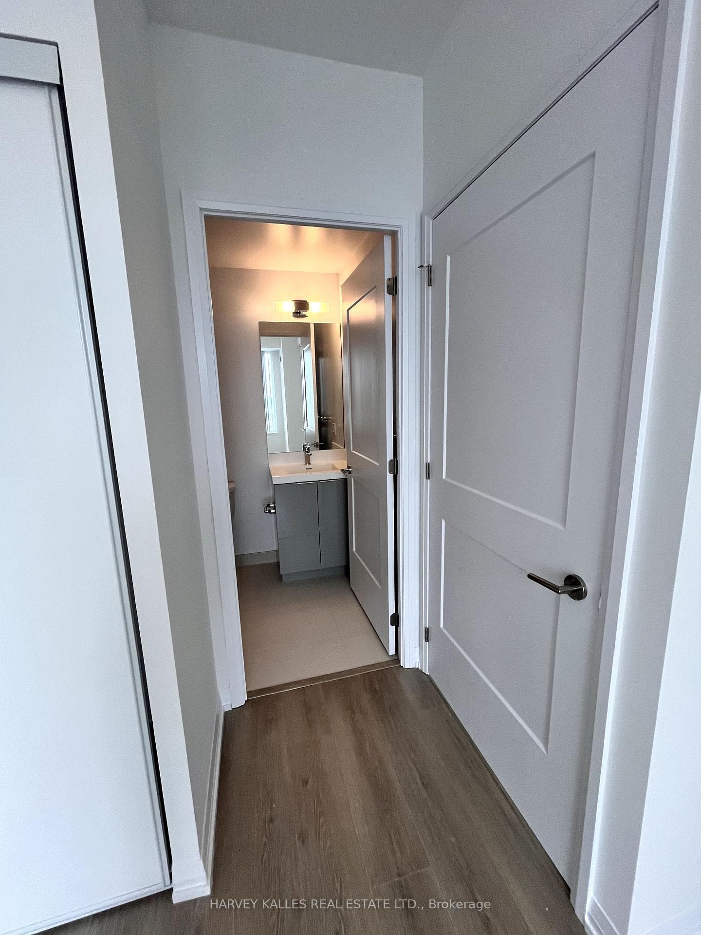 50 Dunfield Avenue Unit 3313 photo 11
