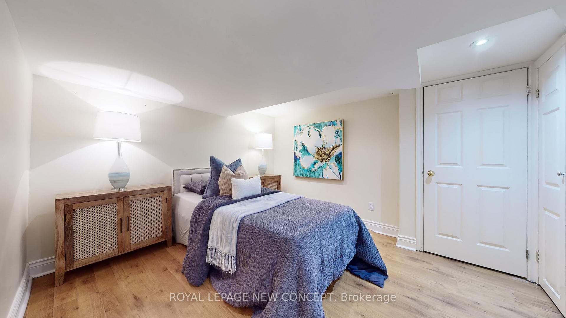 581 Oakwood Avenue photo 26