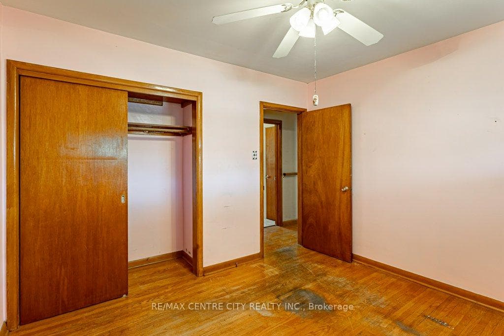 77 Queenston Crescent photo 15