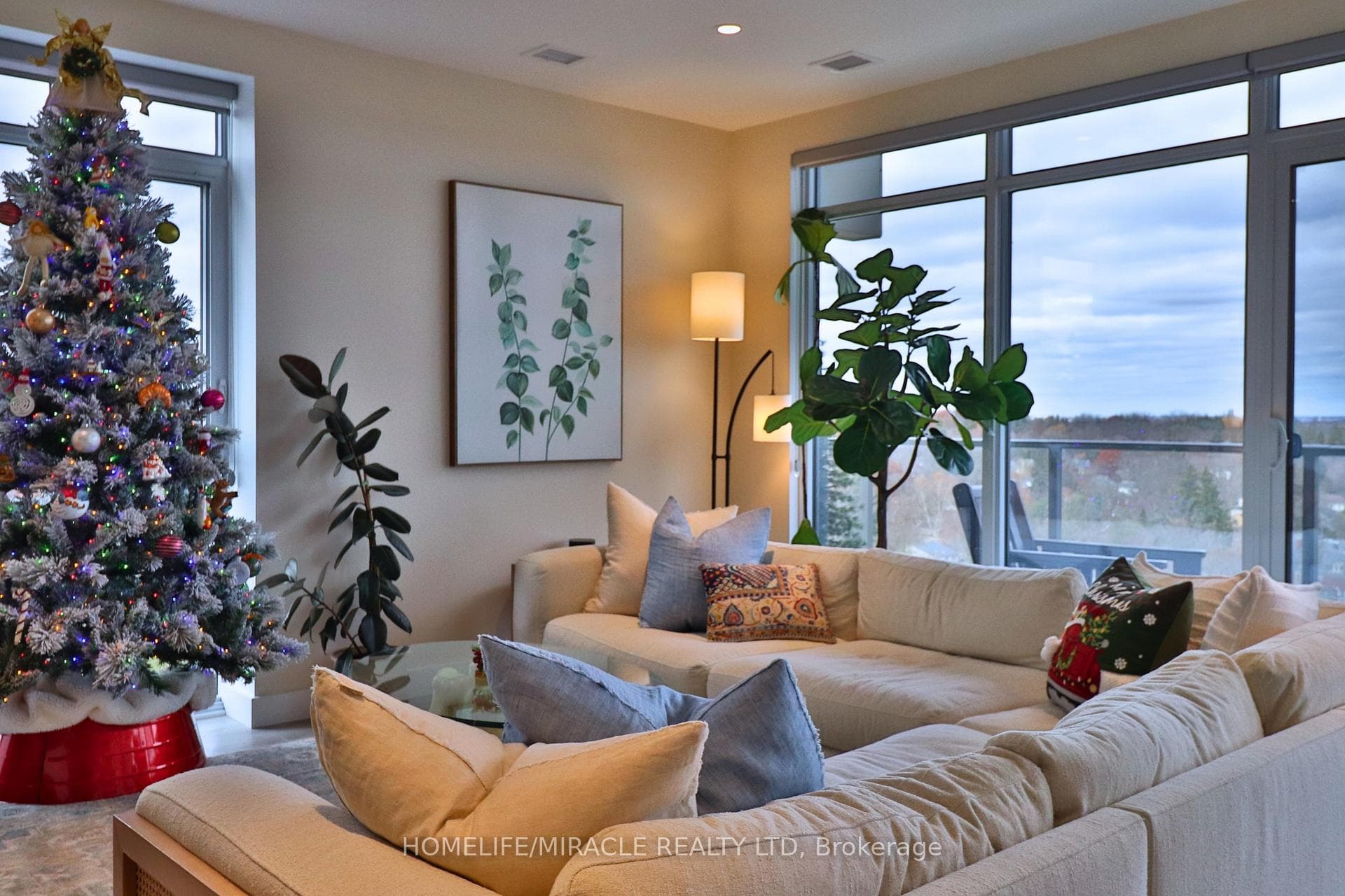 15 Glebe Street Unit 1502 photo 1