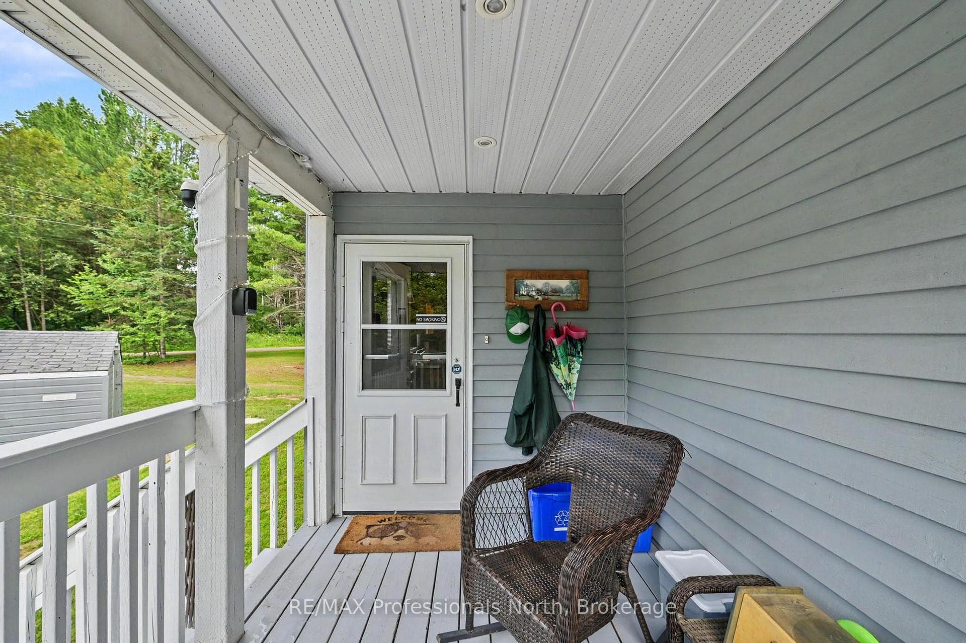1034 Ablett Court photo 5