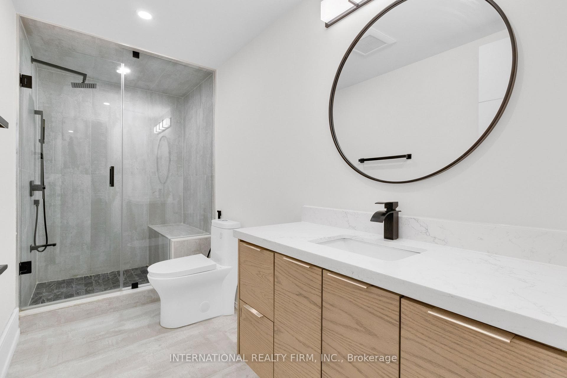 46 Sunnypoint Crescent photo 41