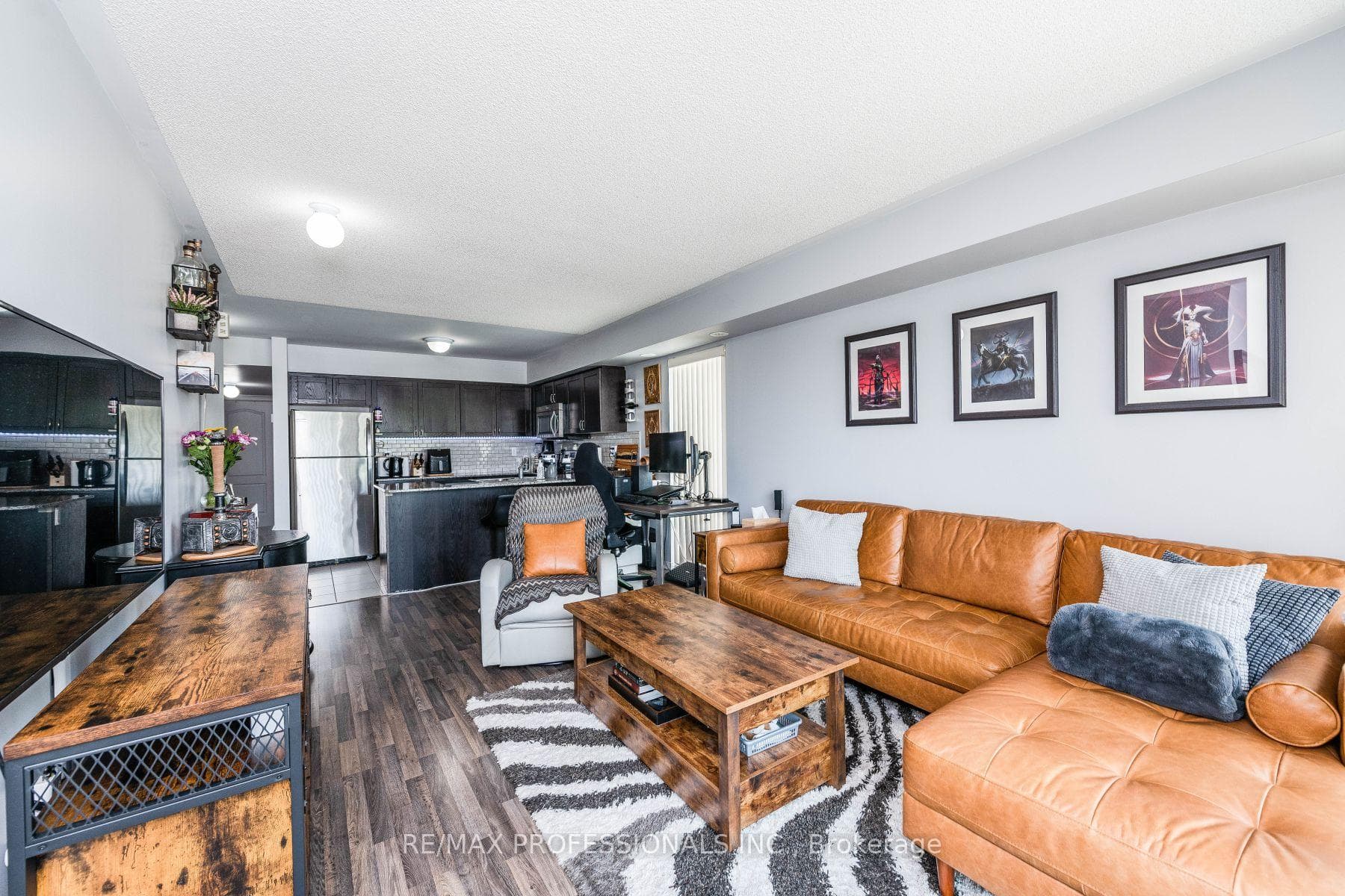 140 Widdicombe Hill Boulevard Unit 601 photo 4