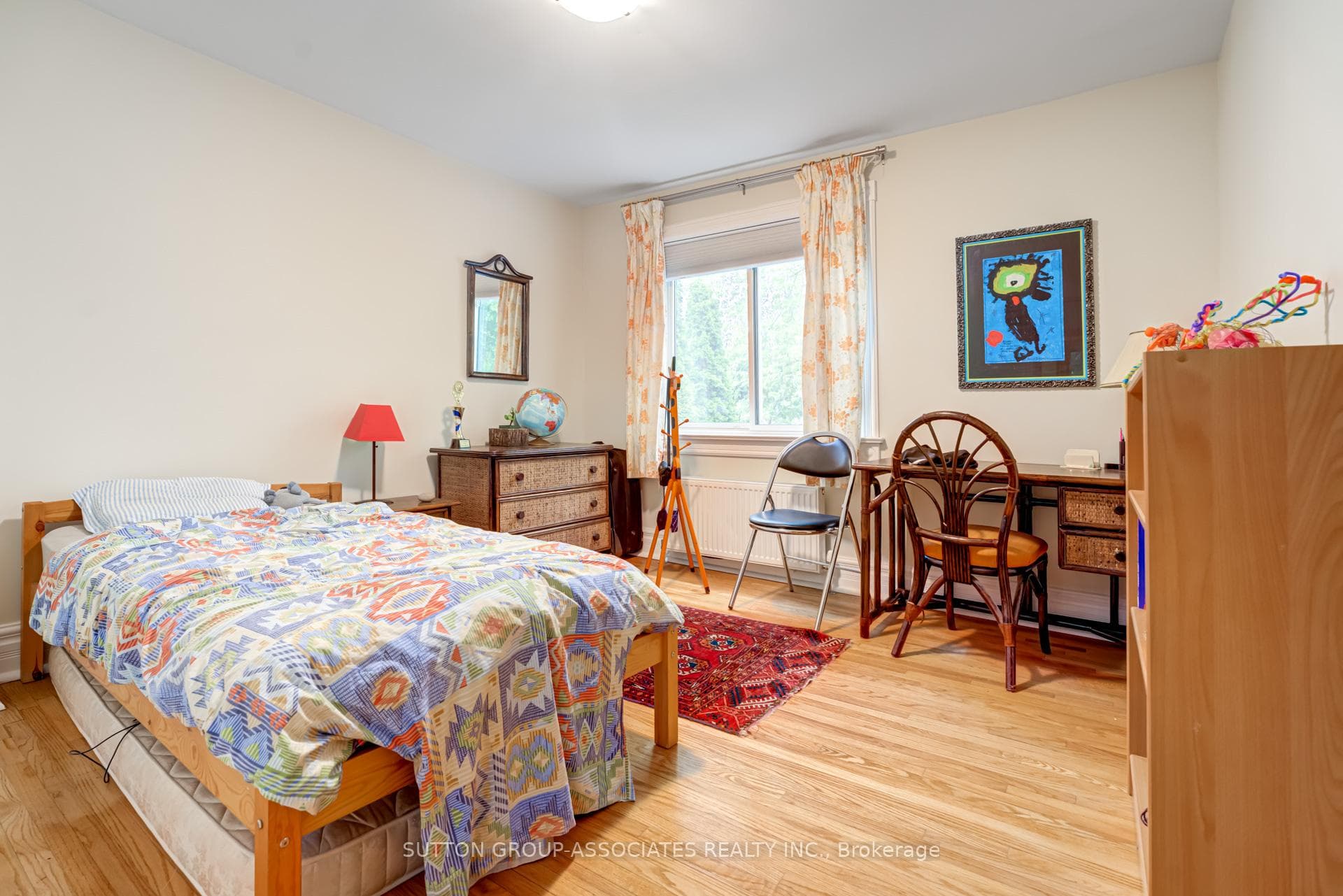 790 Markham Street photo 23