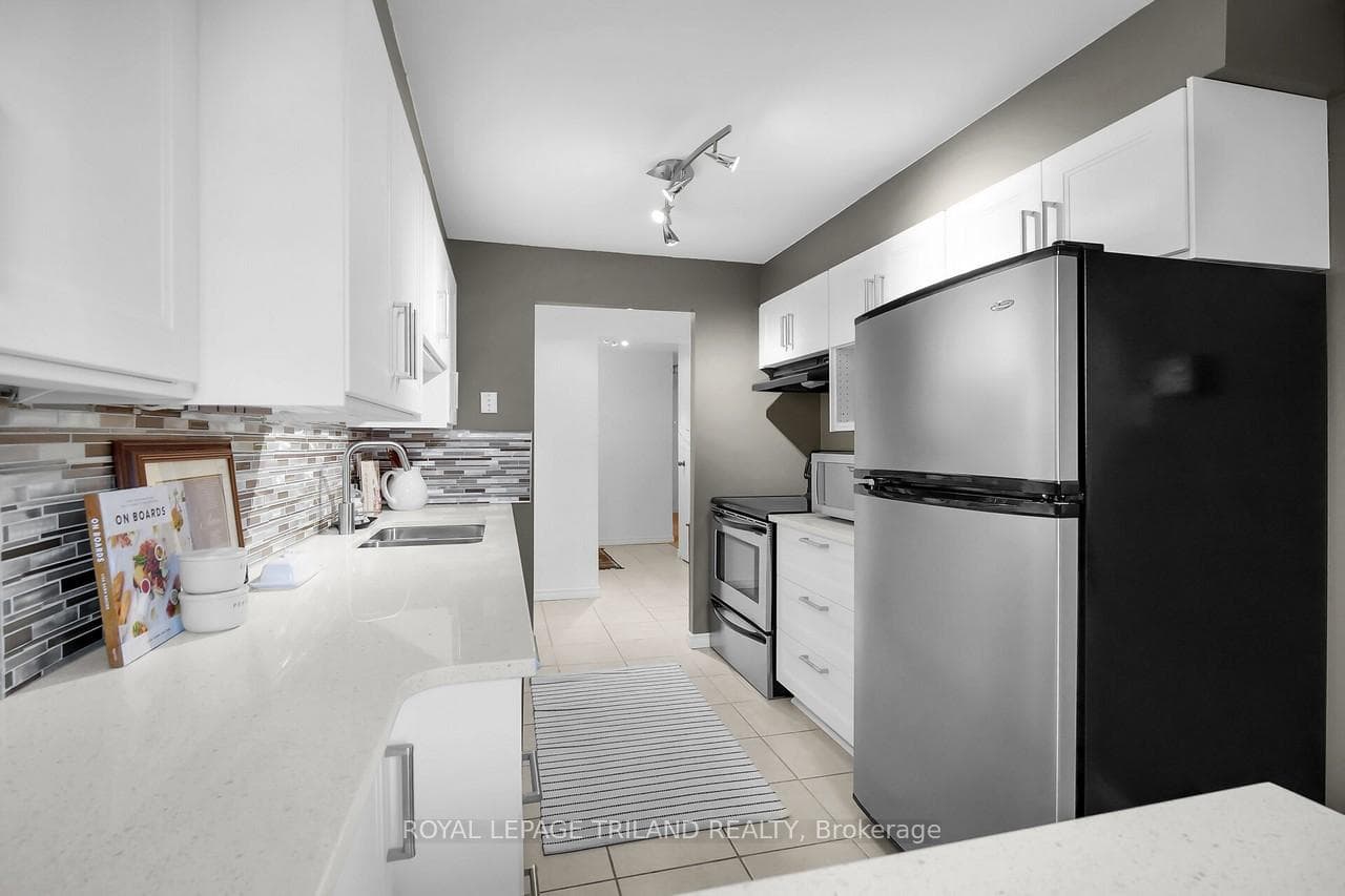 127 Belmont Drive Unit 106 photo 15