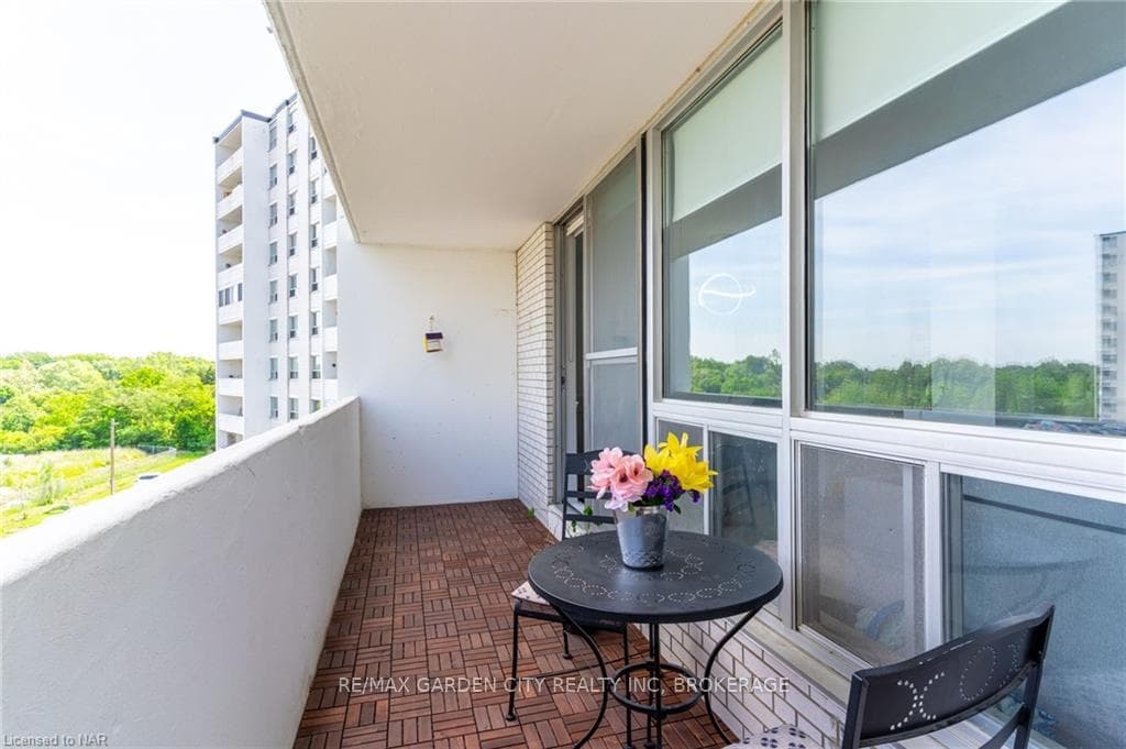 35 TOWERING HEIGHTS Boulevard Unit 508 photo 35