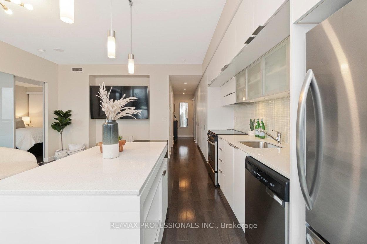 110 Charles Street Unit 2404 photo 11
