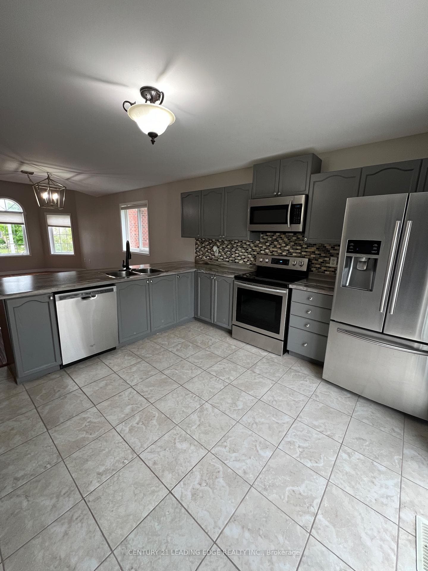 23 Dunsmore Lane Unit Upper photo 2