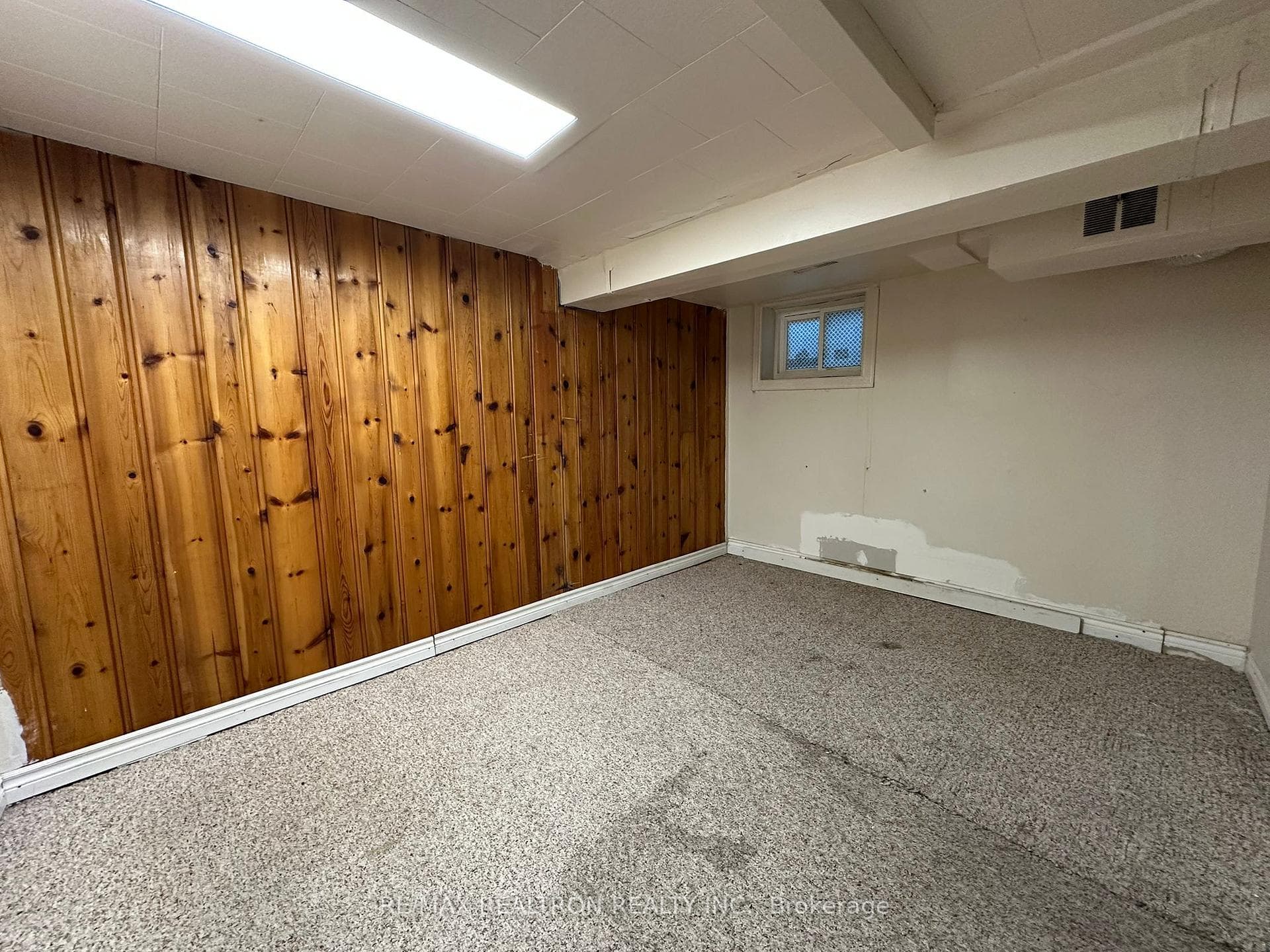 125 Treverton Drive photo 25