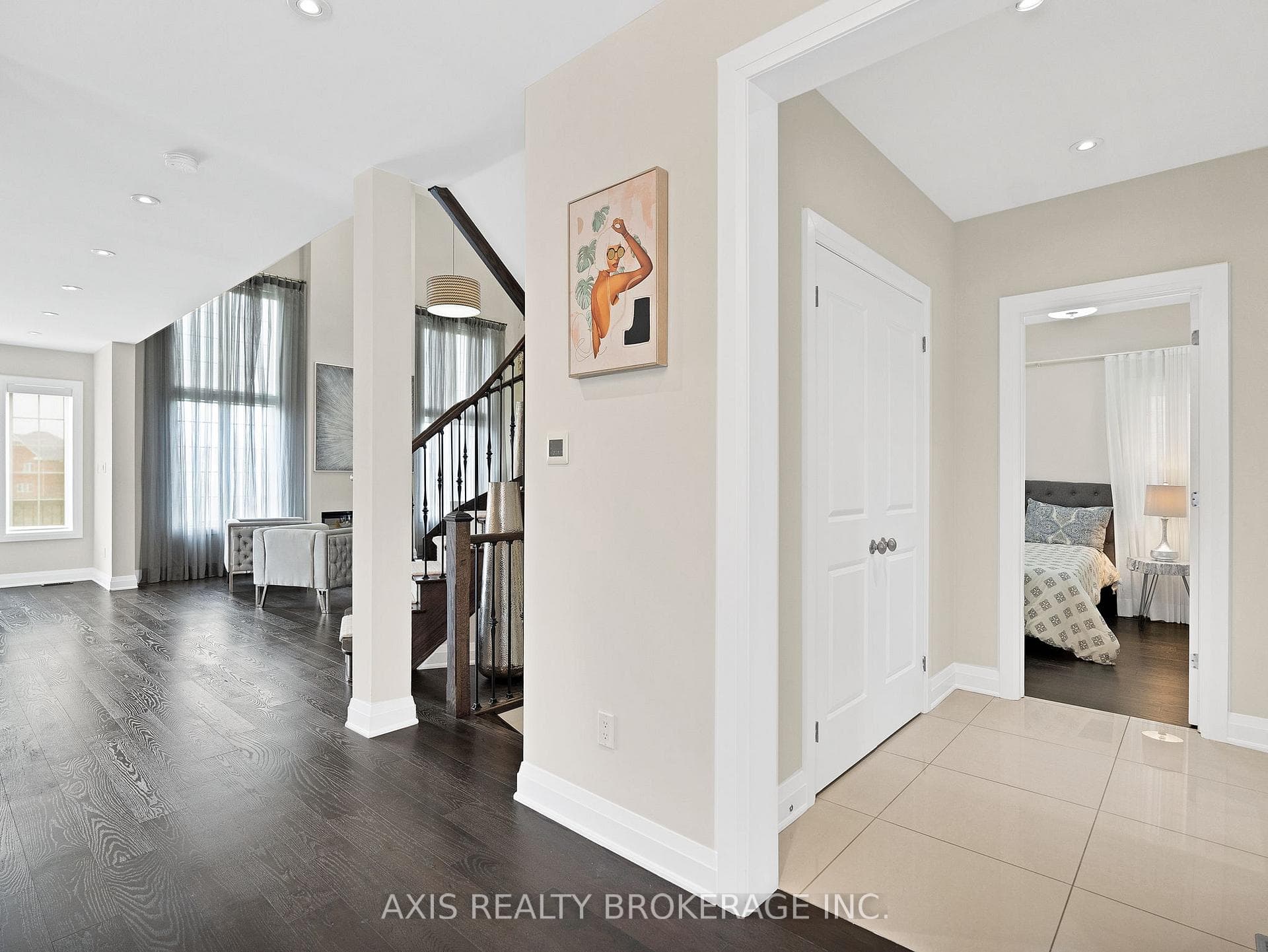 41 Pelee Avenue photo 8