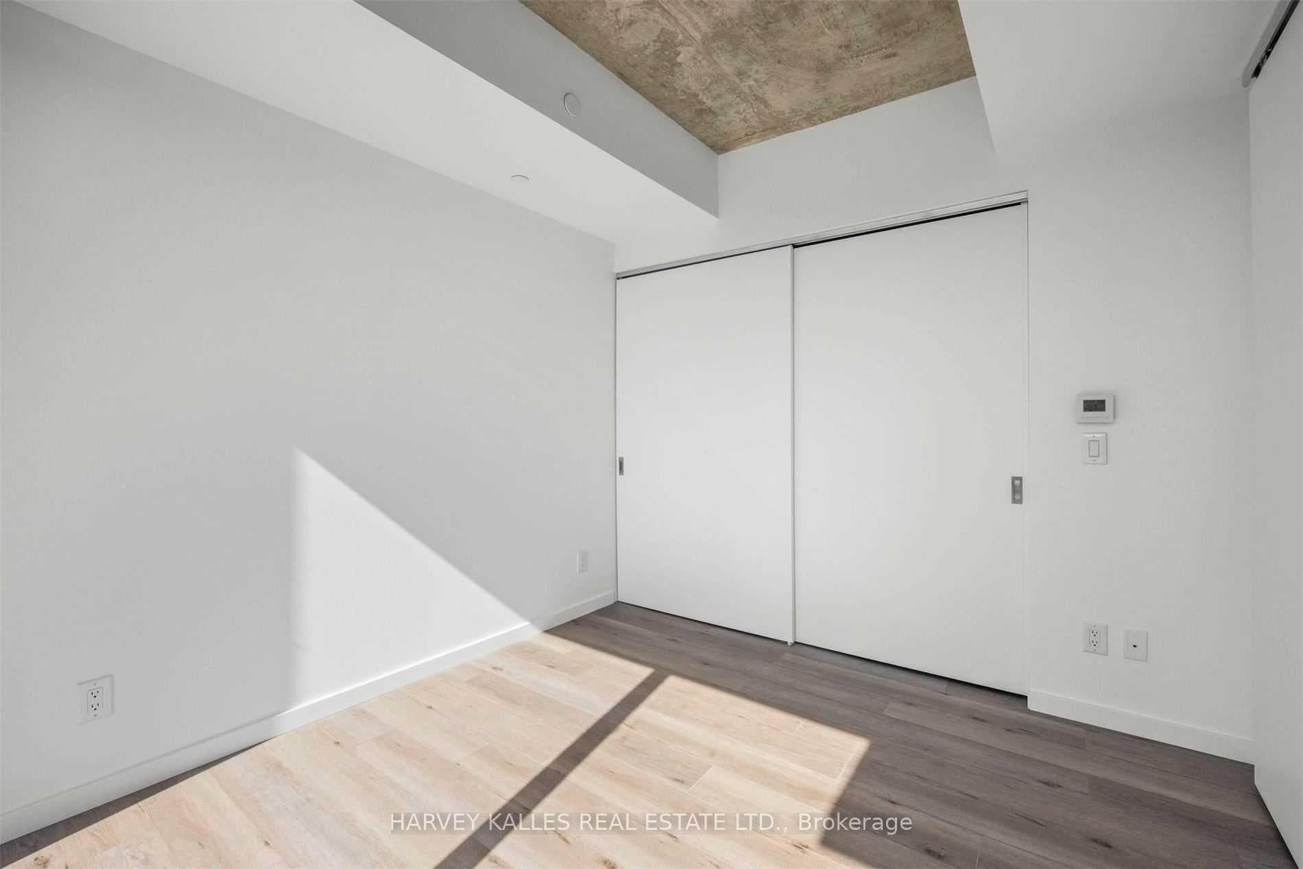 7 Smith Crescent Unit 615 photo 9
