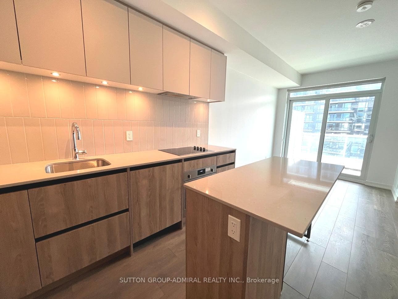 8 Beverley Glen Boulevard Unit C906 photo 8
