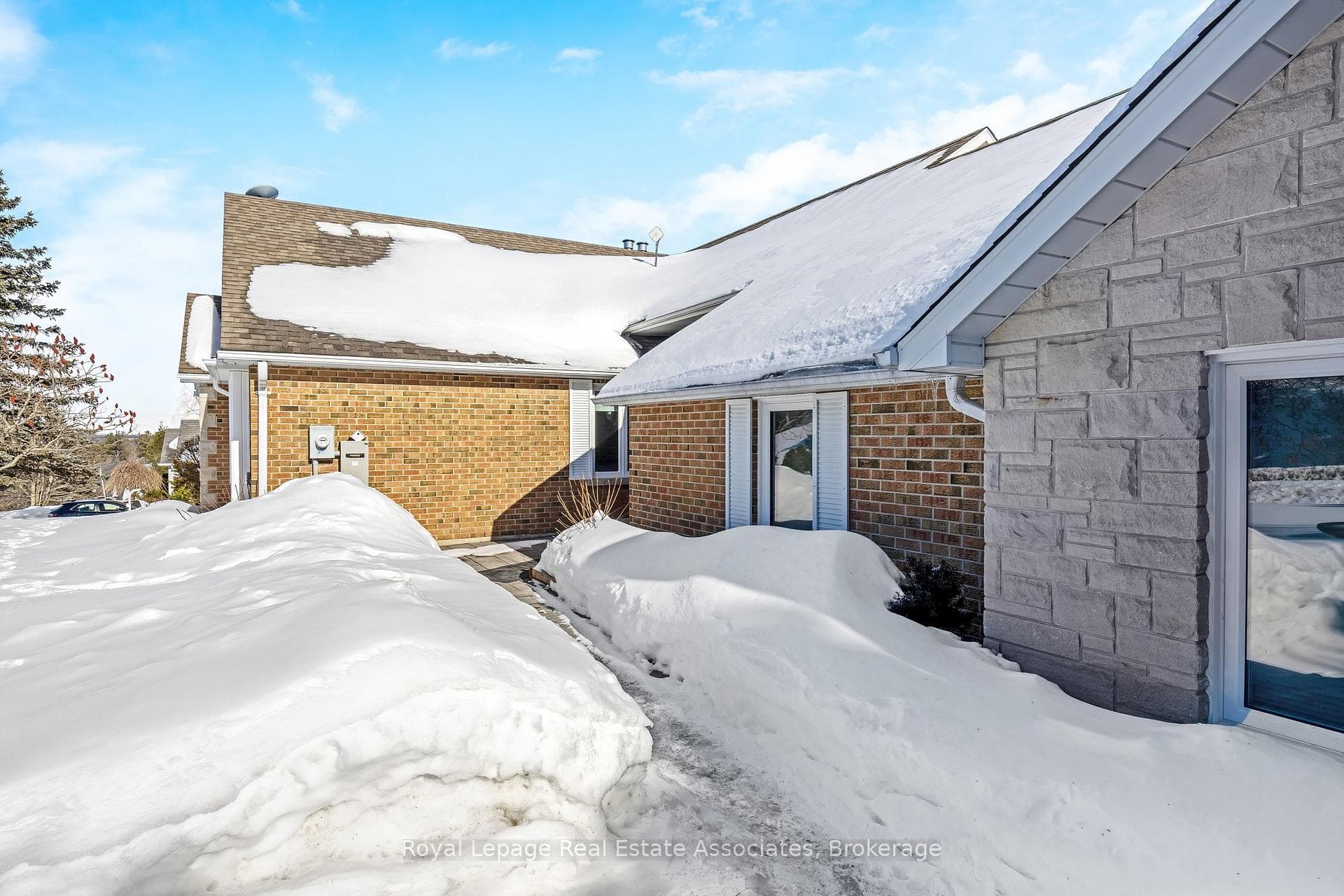 10 Kildare Drive photo 47