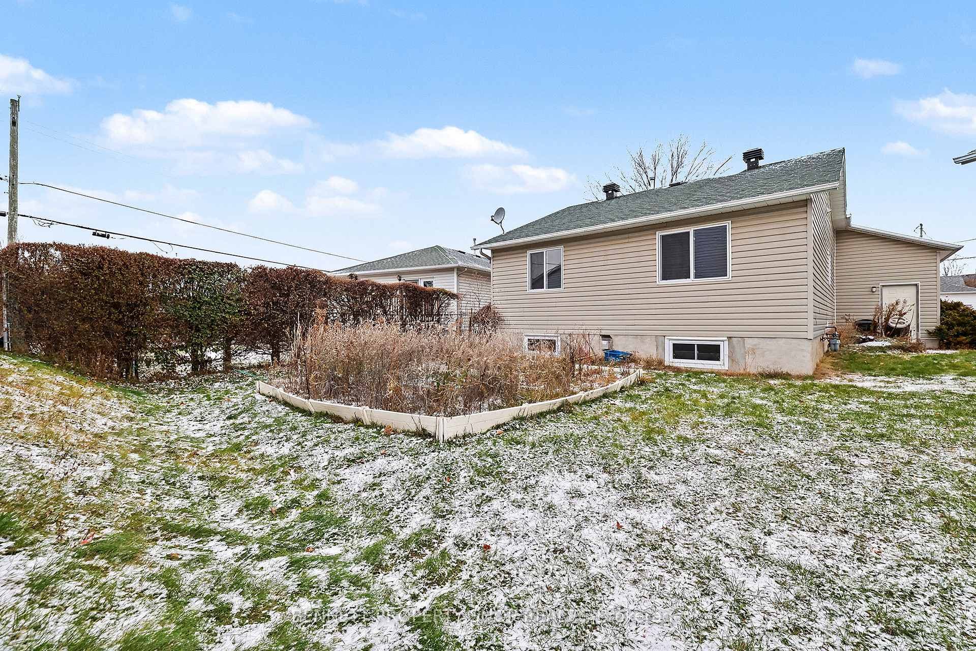 54 Barclay Street photo 16