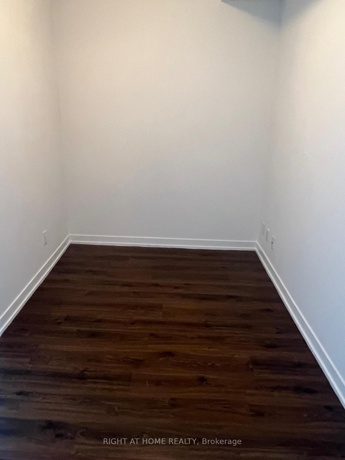 840 Queens Plate Drive Unit 406 photo 6