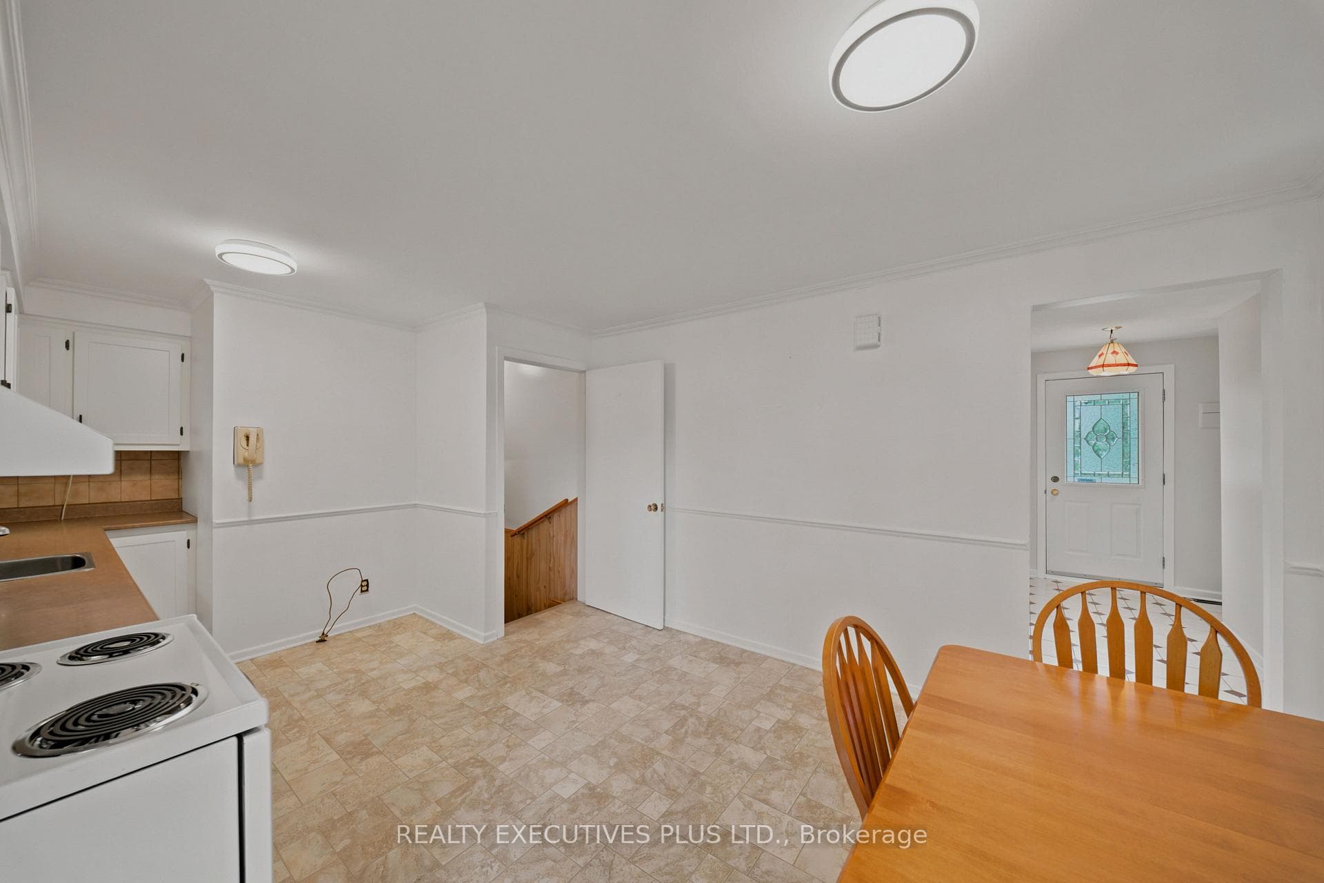 2593 Cleroux Crescent photo 12