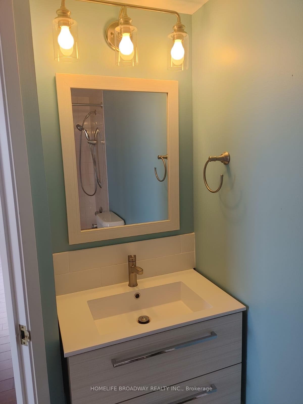 7 Concorde Place Unit 1601 photo 7