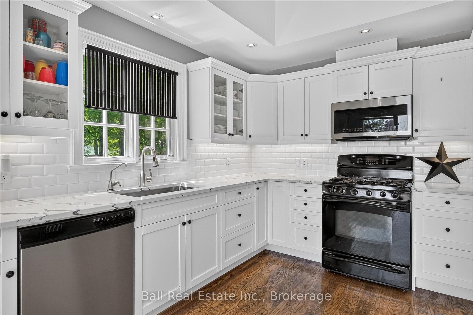 150 Hall Drive photo 13