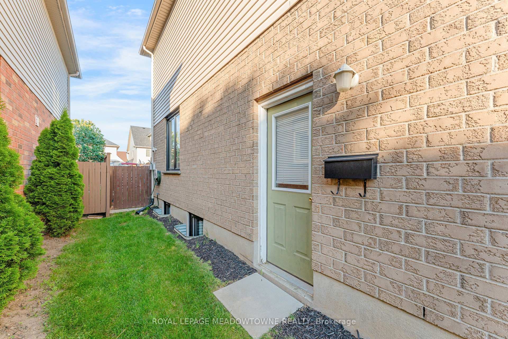 71 Mcfarlane Drive photo 49