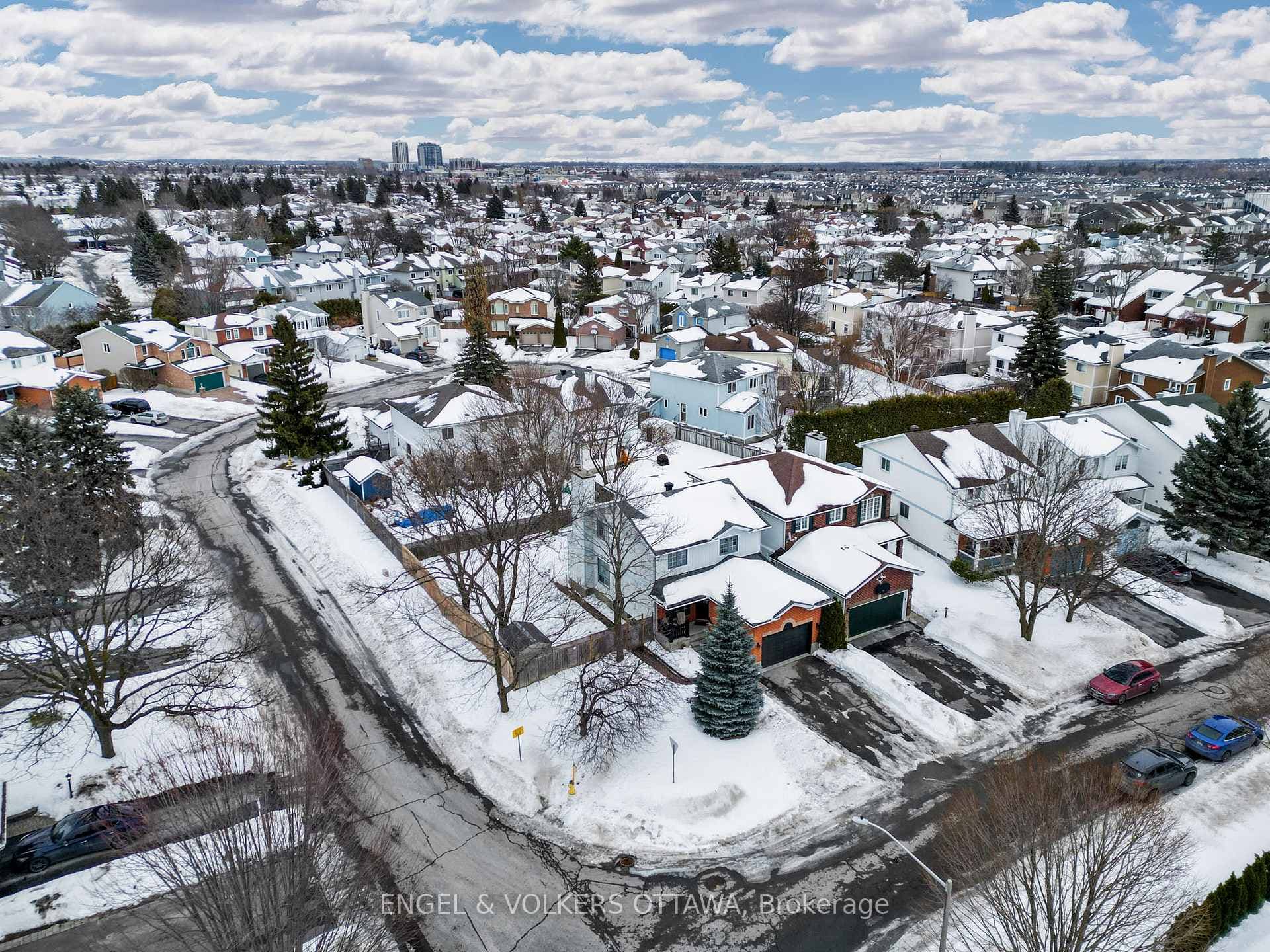 14 Atoll Street photo 34