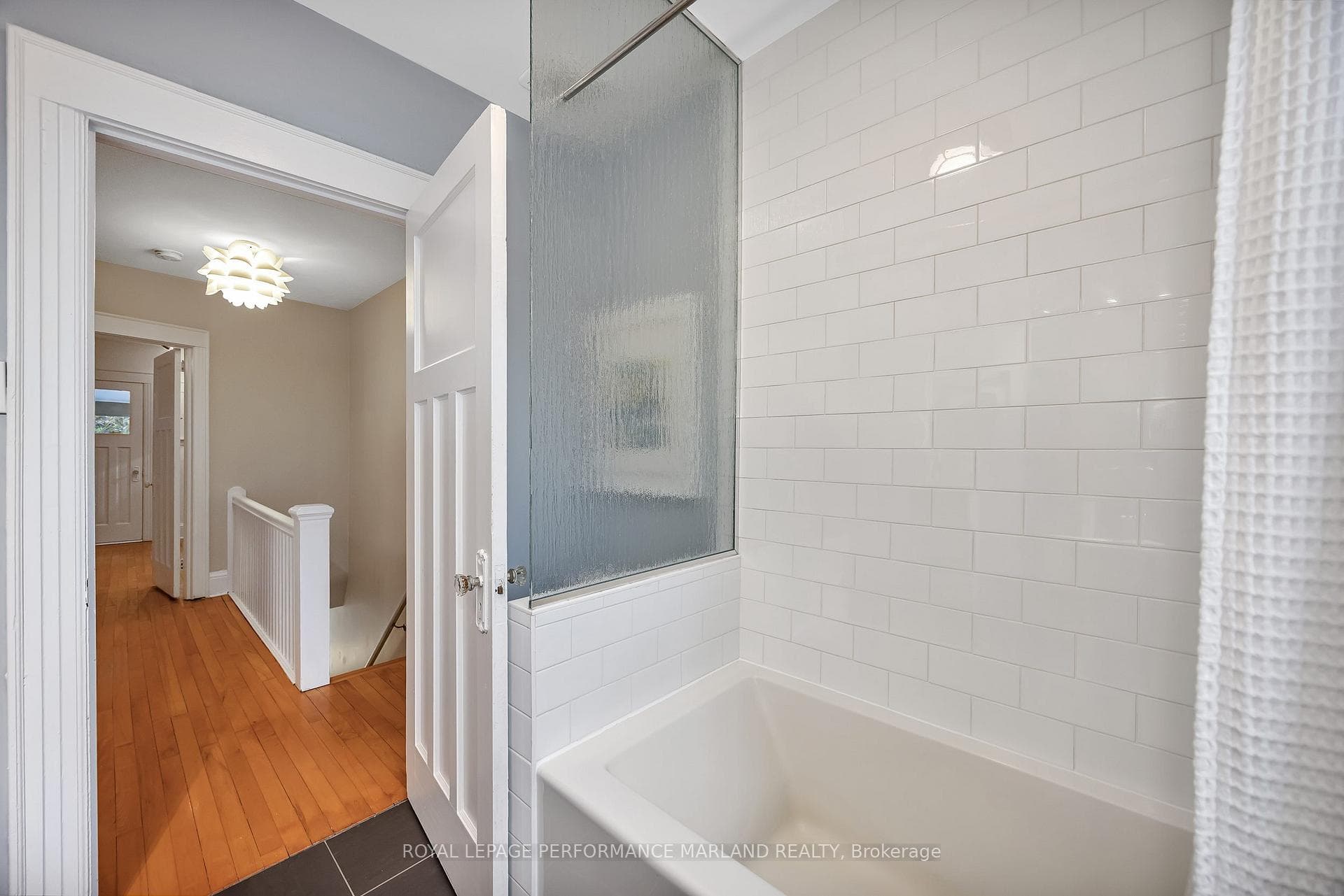 97 Bellwood Avenue photo 19