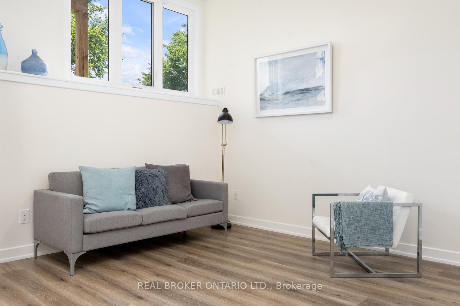 145 Ferrara Drive photo 29