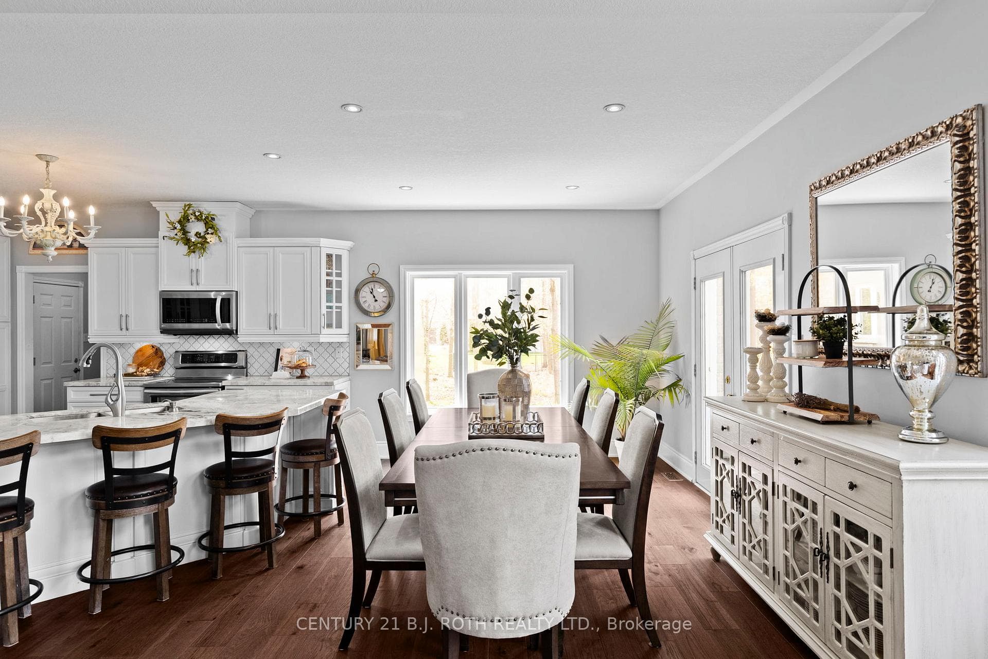 6 Hemlock Crescent photo 16