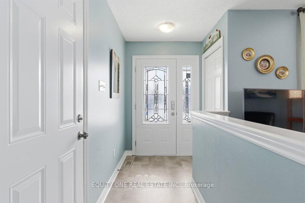 724 Des Merisiers Place photo 6