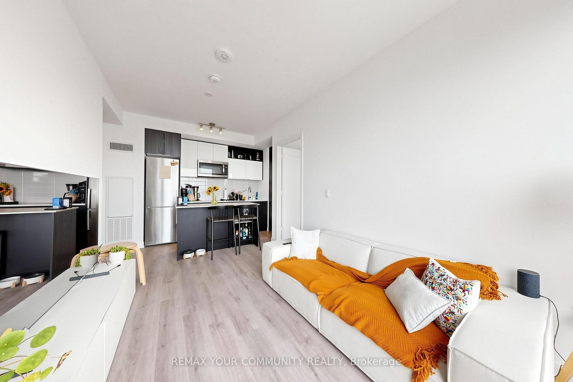 70 Princess Street Unit 2404 photo 6