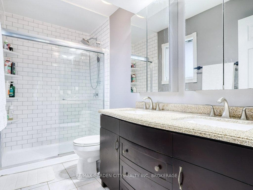 20 CONSIGLIA Drive photo 22