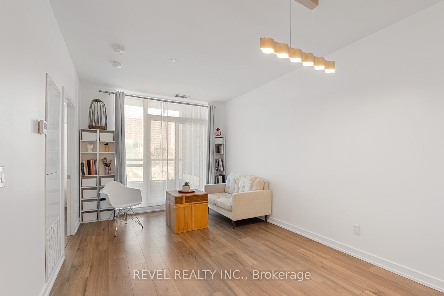 8 Trent Avenue Unit 201 photo 5
