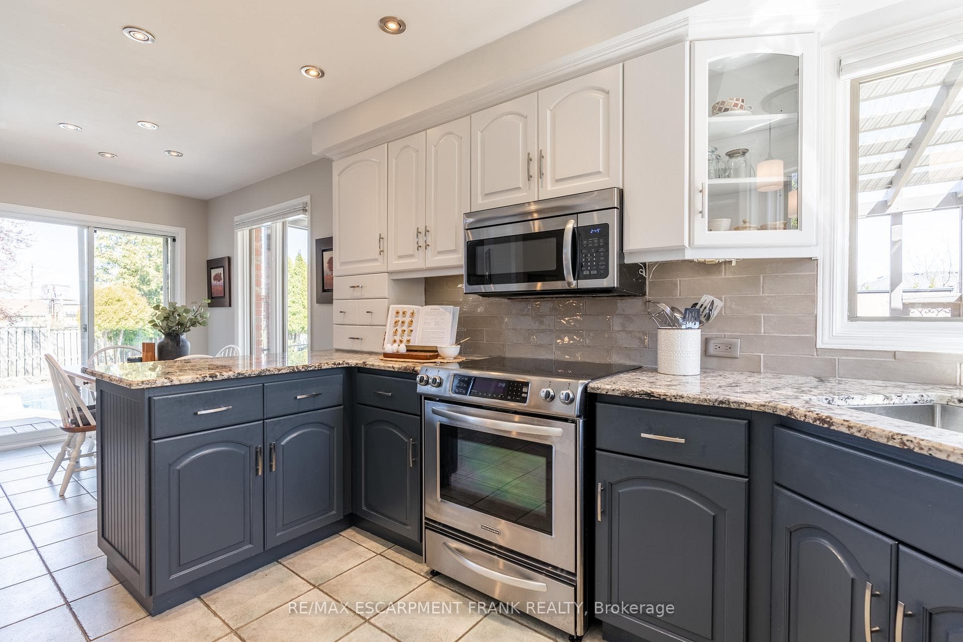 35 Ashwood Court photo 9