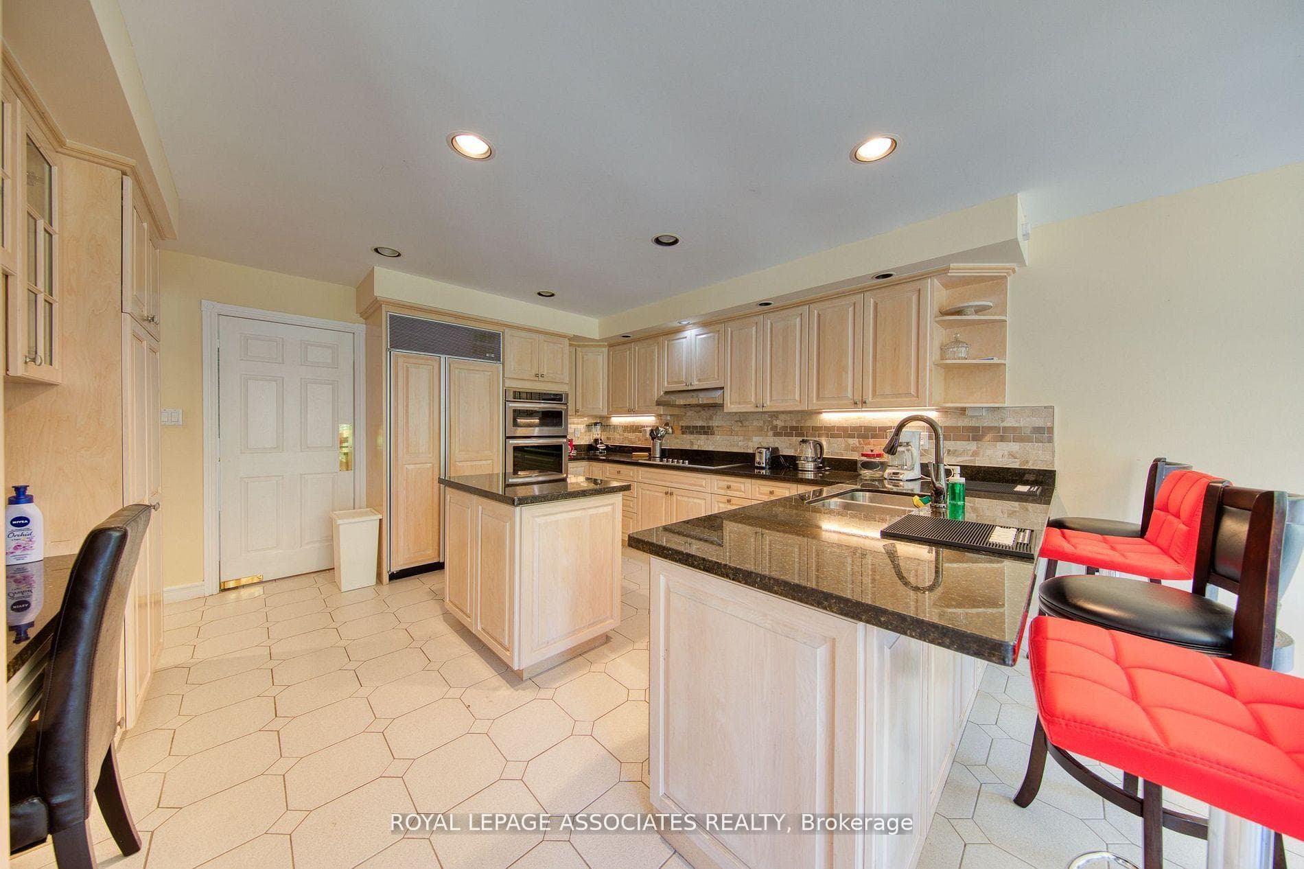 2377 Salem Road Unit Main photo 9