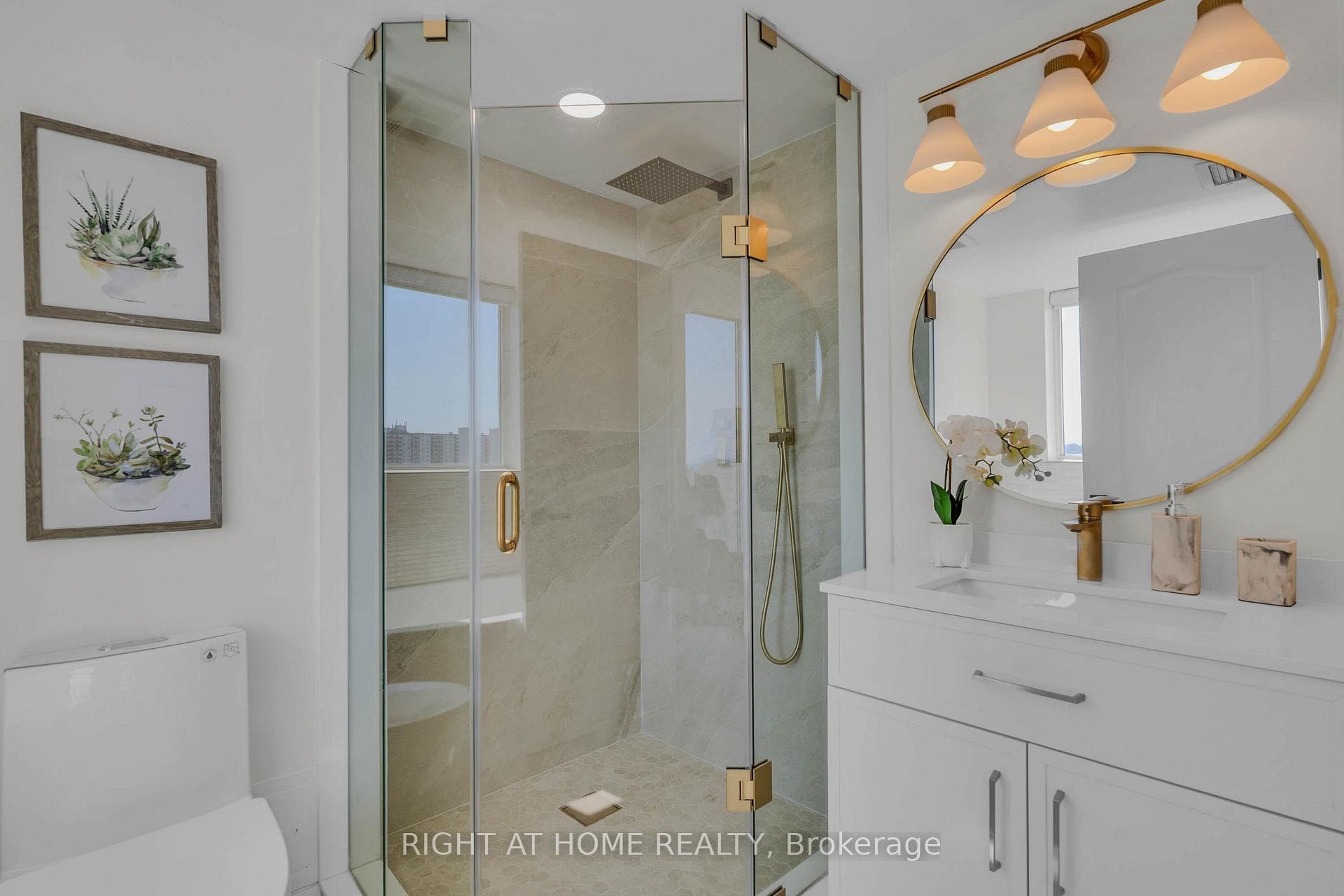 Spa-Inspired 4pc ensuite