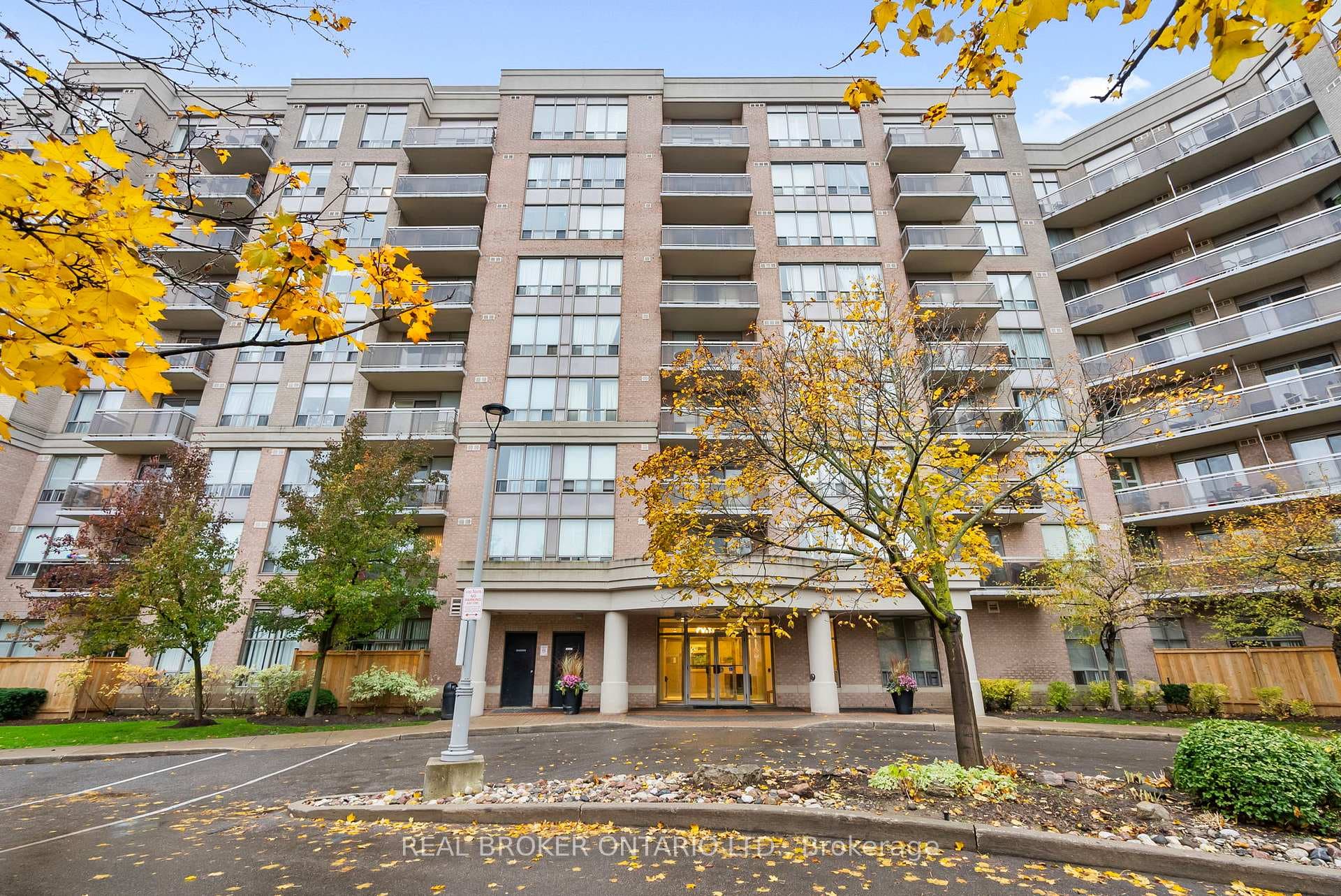 1720 Eglinton Avenue Unit 601 photo 2