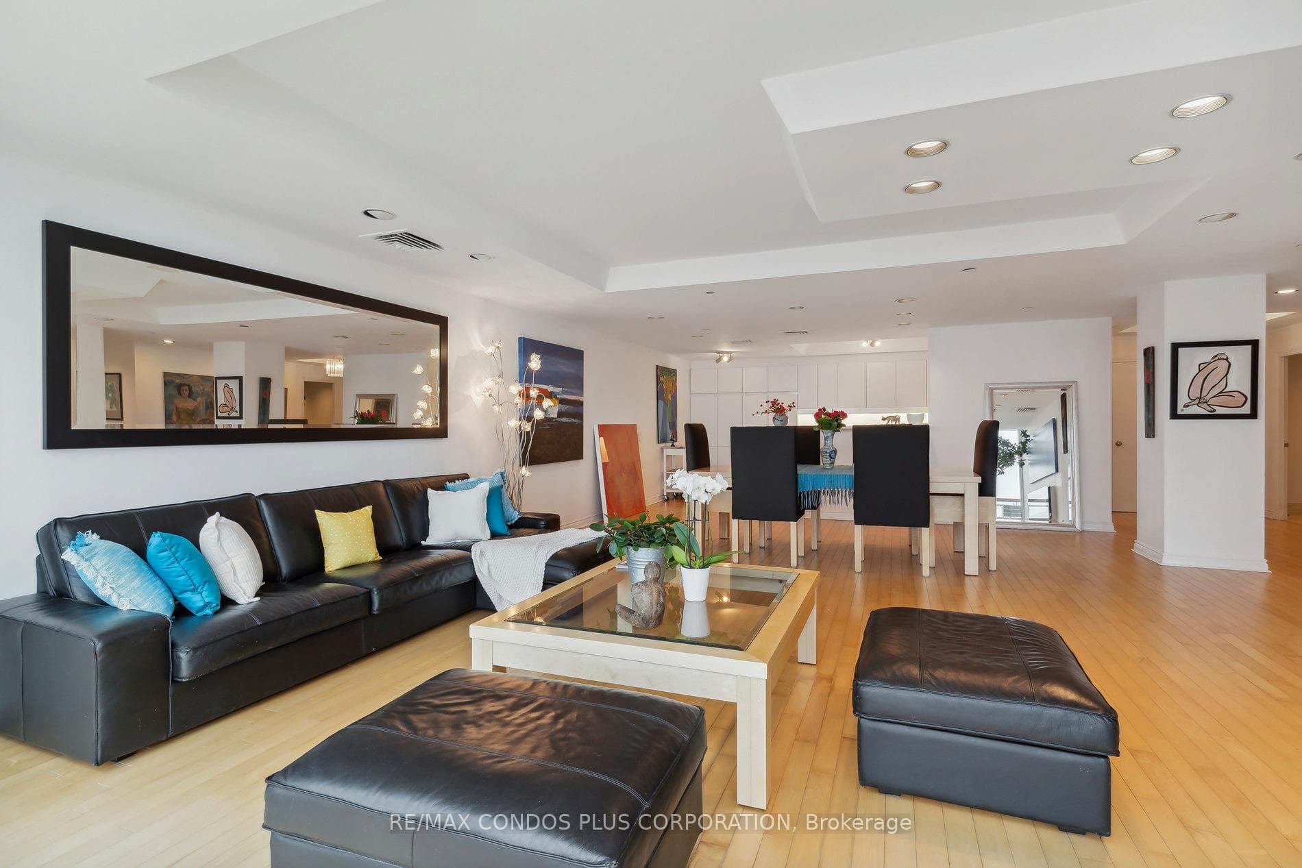 211 Queens Quay Unit 1102 photo 10