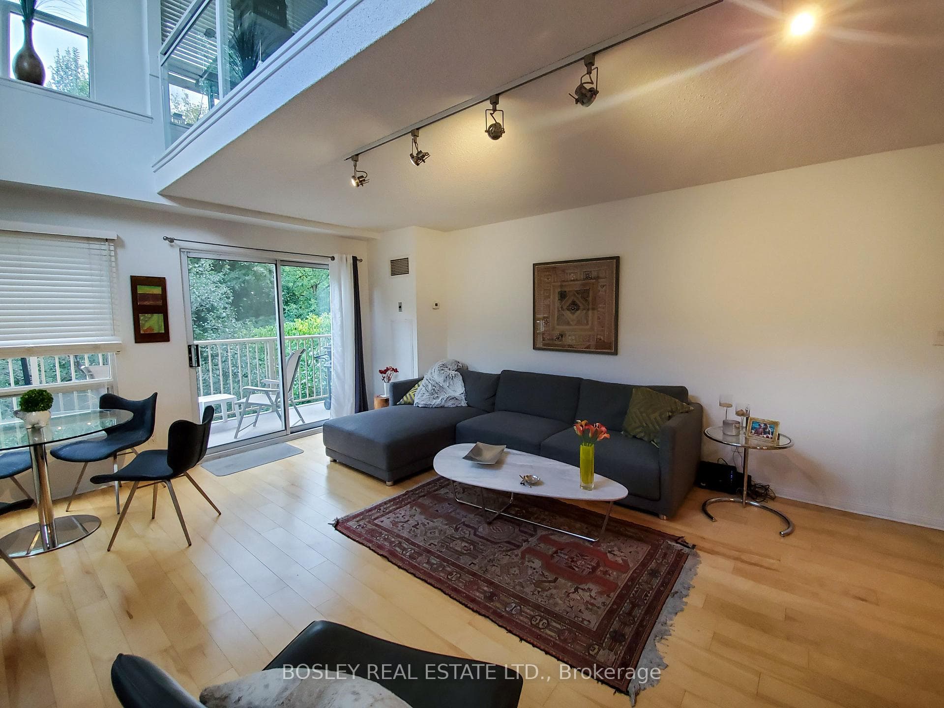 139 Merton Street Unit 242 photo 1