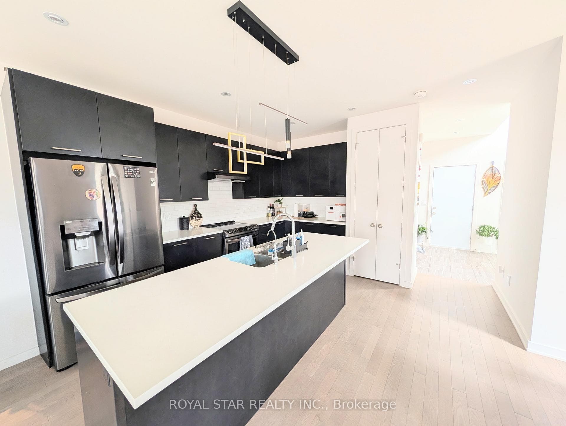 201 Pisces Terrace photo 9