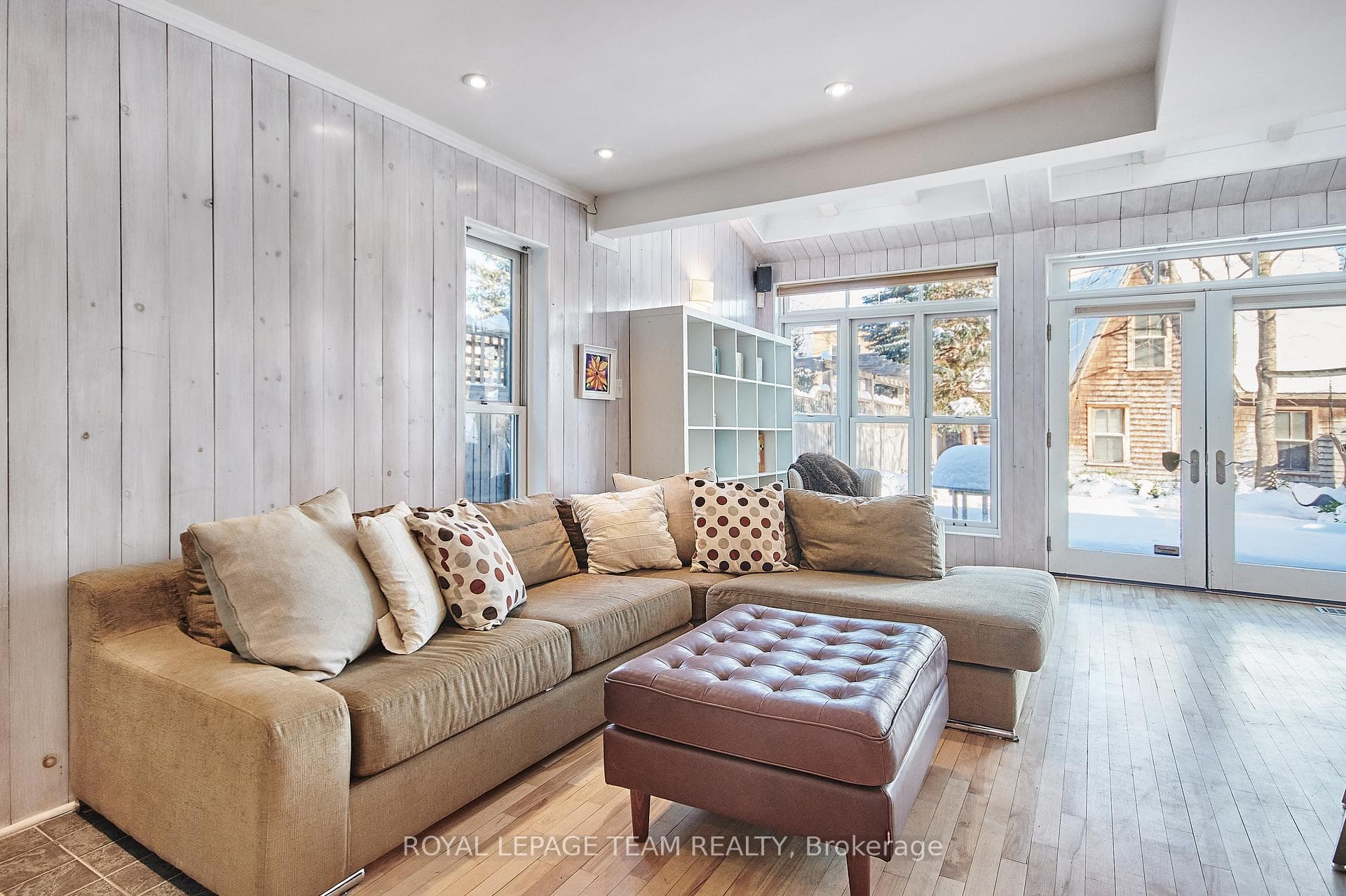 108 Stanley Avenue photo 18