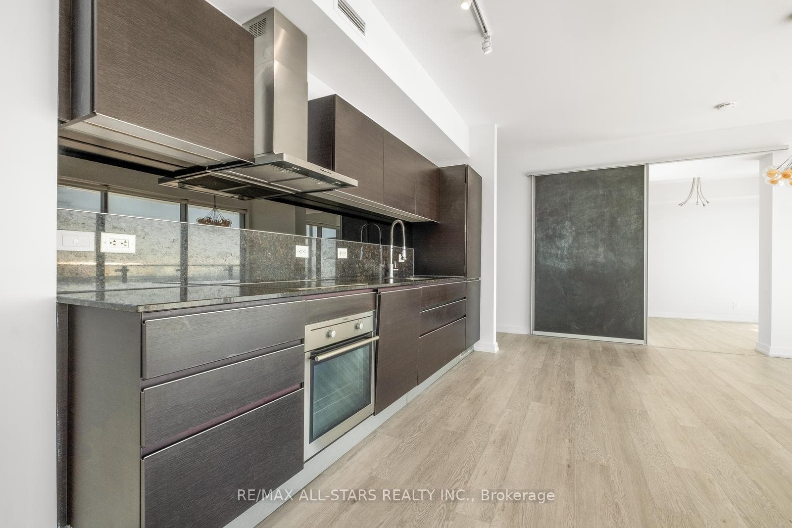 70 Distillery Lane Unit 3607 photo 15
