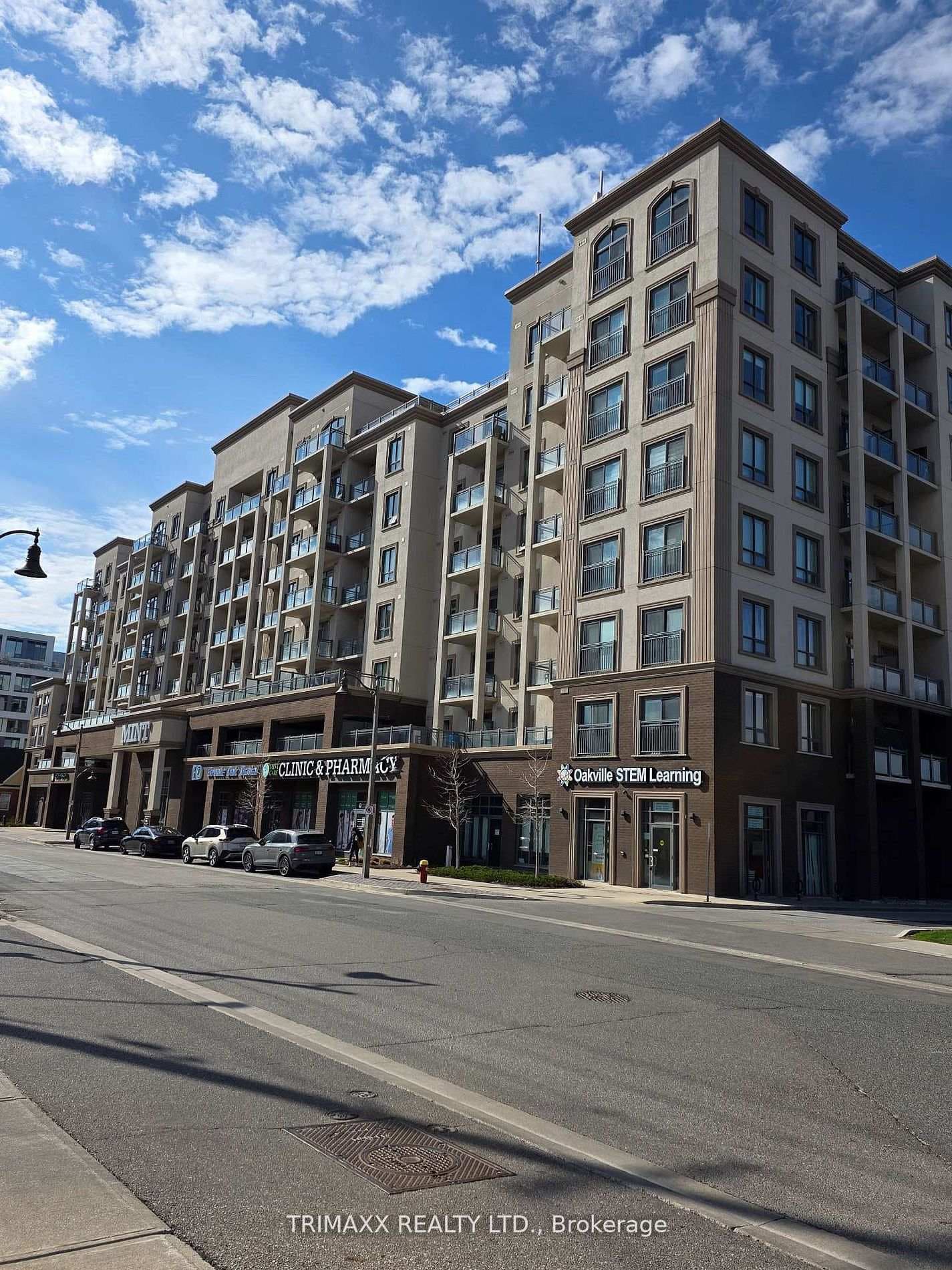 2486 Old Bronte Road Unit 202 photo 3